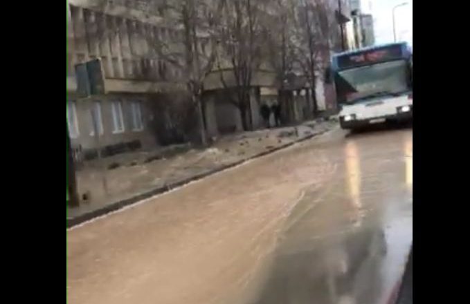Prishtina bëhet me “lum”