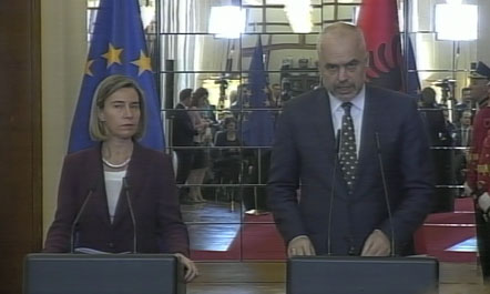 Rama-Mogherini: Vonesat dhe bojkoti pengojnë integrimin