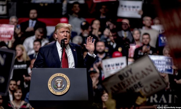 Gjykata bllokon urdhrin e Trumpit për udhëtime