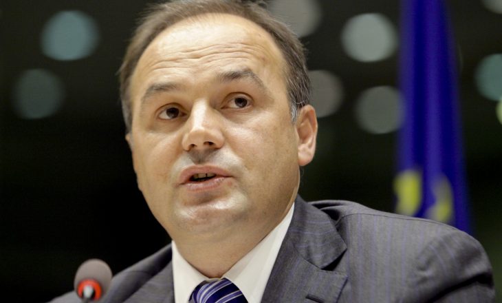 Hoxhaj tregon se kur do të përfundoj dialogu në mes Kosovës dhe Serbisë