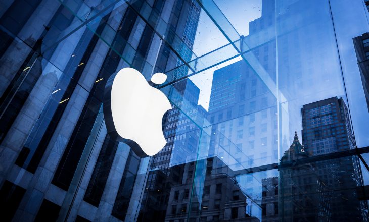 Apple shtyn lansimin e “HomePod”
