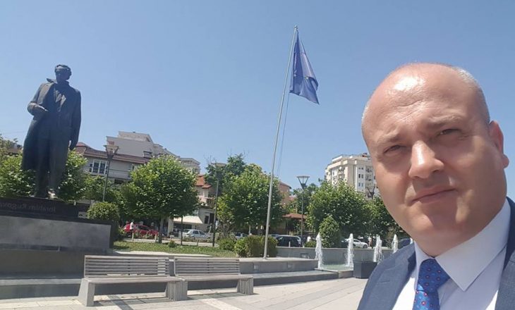 Deputeti i LDK-së: Dora e ngritur që na bëri të skuqemi nga turpi