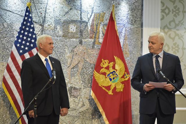 Clinton apo Hilton?- Gafa e kryeministrit malazez që futi në siklet krahun e djathtë të Trumpit