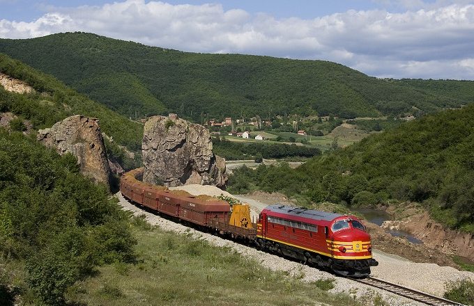 Linjat e qarkullimit të trenave të mbyllura deri në rishikimin e buxhetit