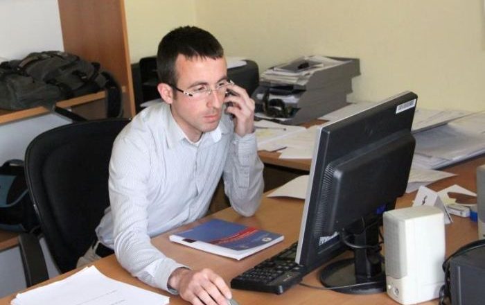 Këshilli për Trashëgimi Kulturore u udhëhoq nga një i dyshuar për rrezikim të personelit të OKB-së