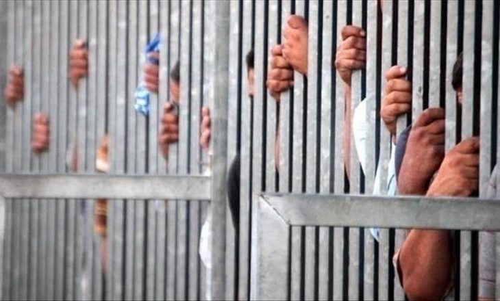 Arrestohet pasi tregoi historinë e tij si një ushtar fëmijë