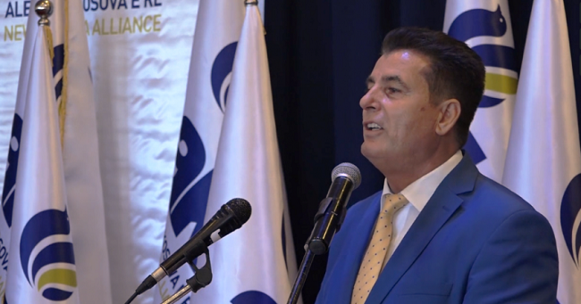 Veseli: Urime Agim Bahtirit, ishalla shpërndan më shumë ndihma nga pasuria e tij