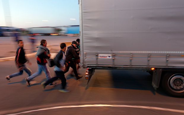 Britania e Madhe ka nisur një fushatë për arrestimin e emigrantëve