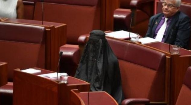 Deputetja australiane që habiti parlamentin