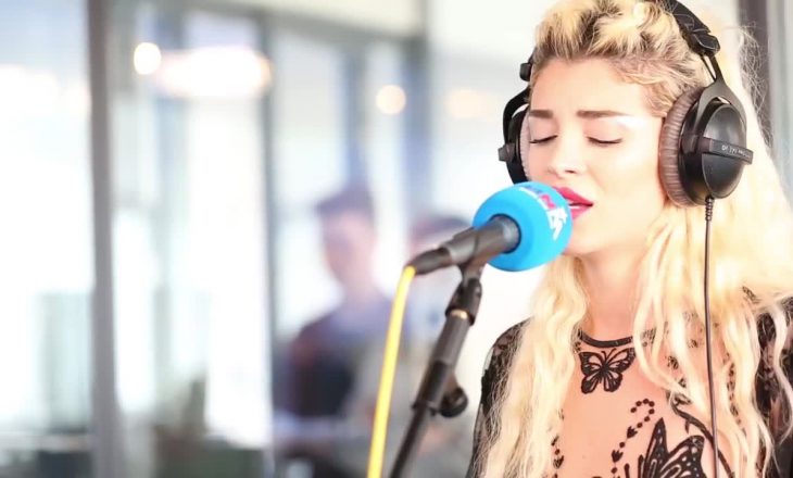 Era Istrefi ka gati tri këngë të reja me të cilat tenton ta përsërisë suksesin e “BonBon”