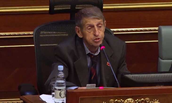 Adem Mikullovci kërkon pension artistik