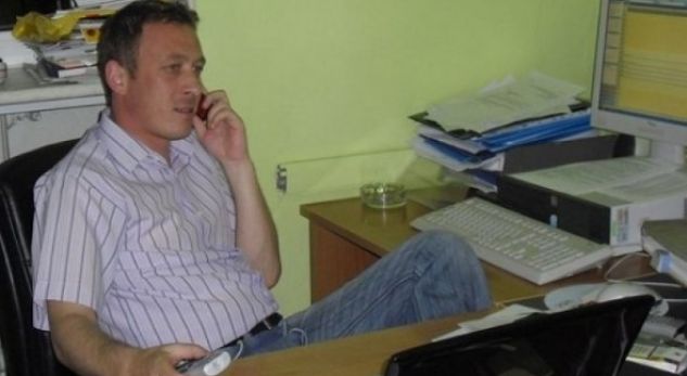 U rrah barbarisht nga dy persona, gazetari flet pas arrestimit të njërit prej tyre