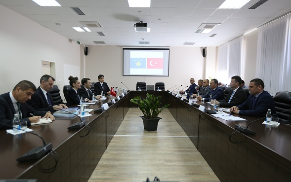 Turqia përkrah inkuadrimin e Kosovës në Interpol