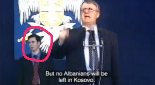 Kur Vuçiq merrte pjesë në protesta ku kërkohej zhdukja e shqiptarëve në Kosovë