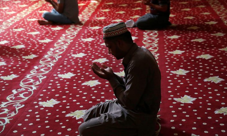 Associated Press publikon foto për festën e Kurban Bajramit, në mesin e tyre edhe Prishtina