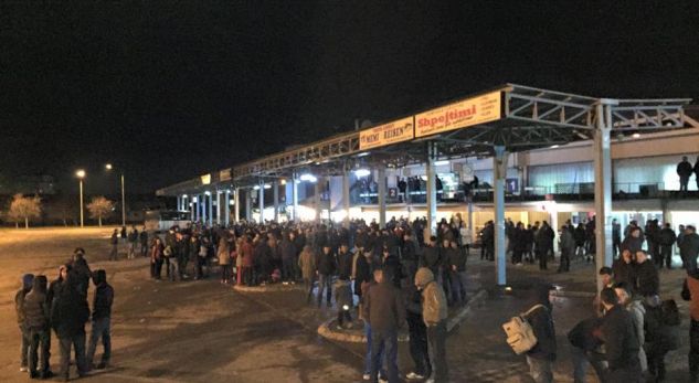 Emigrimi nga Kosova s’ka të ndalur