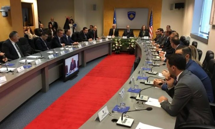 Nis mbledhja e Qeverisë në nderim të kongresistit Engel