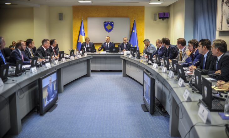 “Pres që kjo Qeveri t’i ketë 101 zëvendësministra”