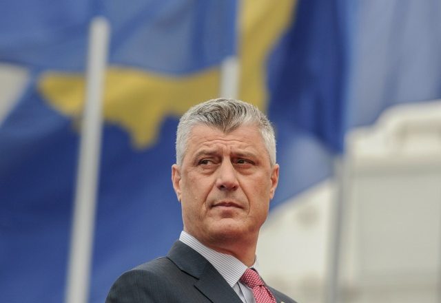 Presidenti dekoron Imer Berishën, Ndue Përlleshin, Malë Bashotën dhe Sadik Ramën