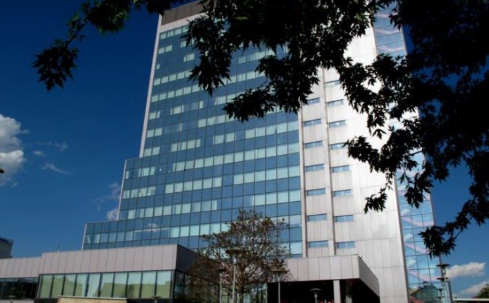 Agjencia për Barazi Gjinore dënon vrasjen e gruas nga bashkëshorti në Pejë
