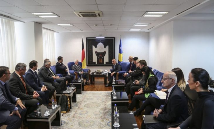 Haradinaj fton afaristët gjermanë të investojnë në Kosovë