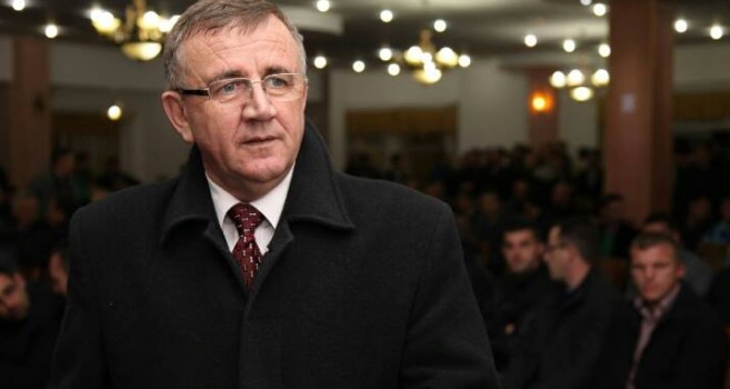 Vendimi i parë i Rashitit për Komunën e Shtimes