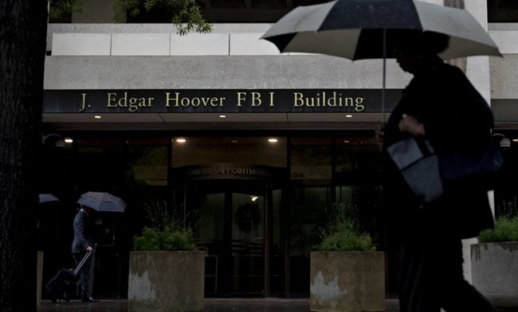 Vjedhja spektakolare që një grua i bëri një agjenti të FBI-së