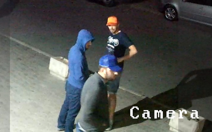 Policia publikon fotot e sulmuesve të Parim Ollurit, kërkon ndihmë për identifikimin e tyre