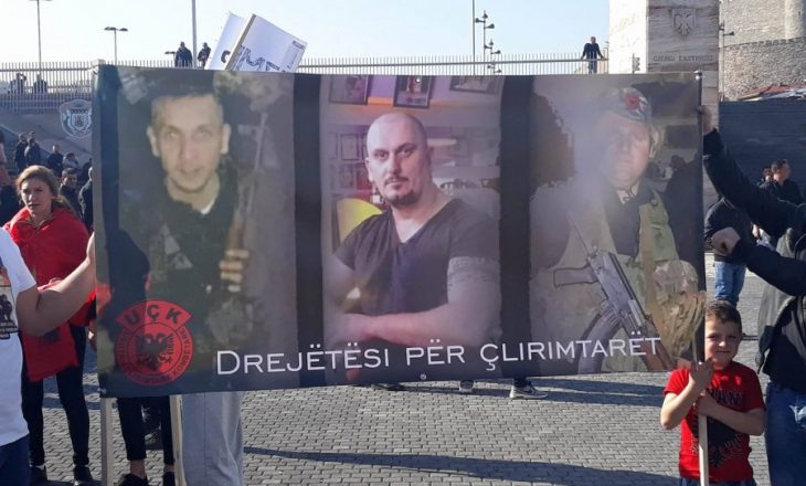 Me thirrjet “Poshtë Shovenizmi”, “Pa drejtësi nuk ka shtet”, u protestua sot në Shkup