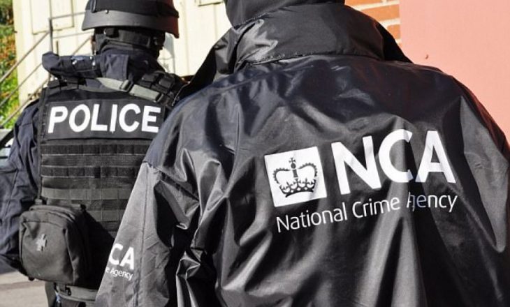 Policia britanike: Bandat shqiptare, më të pamëshirshmet në historinë e Britanisë