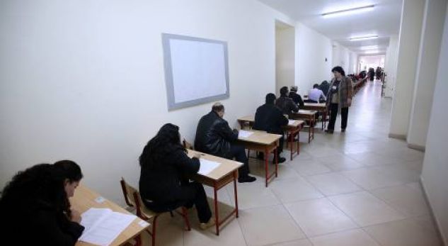 Shqipëria bën testimin e punoëtorëve të administratës publike