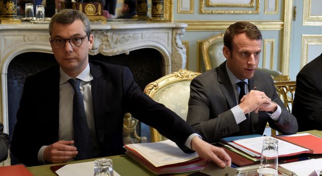Nisin hetimet për këshilltarin e Macron, akuzohet për korrupsion