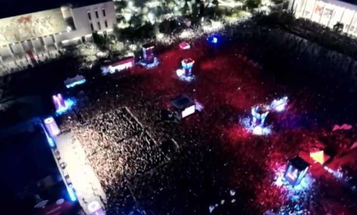 Fillon koncerti i Rita Orës në sheshin “Skënderbej