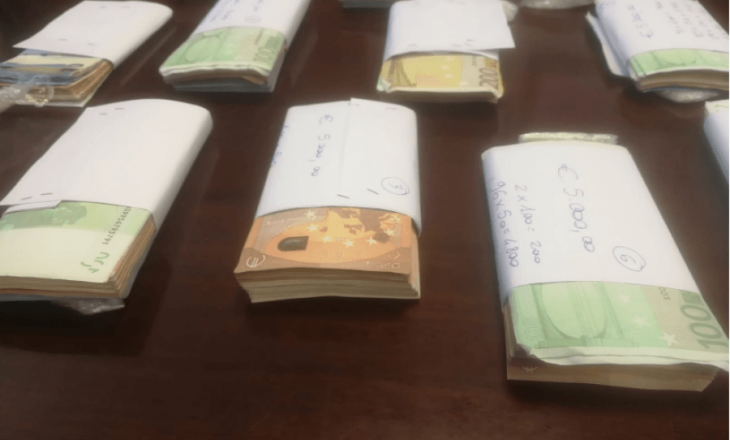 Arrestohet biznesmeni shqiptar – Policia ia zë mbi 60 mijë euro në dhomën e gjumit