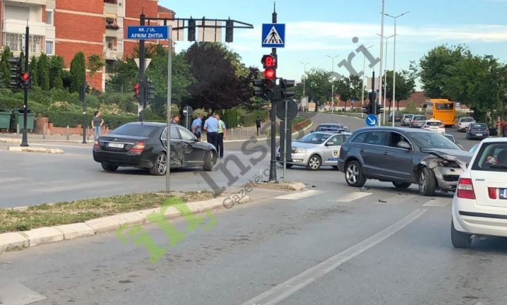 Aksident në qendër të Prishtinës
