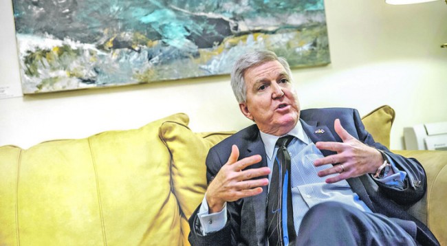 Scott: Është rrugë e gjatë normalizimi i marrëdhënieve Kosovë – Serbi