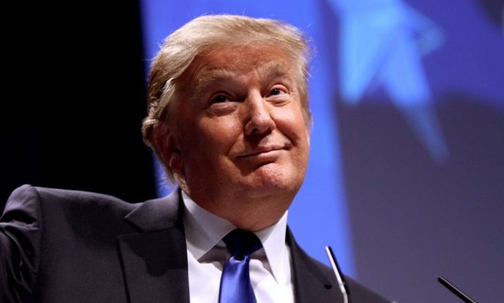 Shoferi padit Trumpin: Më ka borxh 3.300 orë jashtë orarit