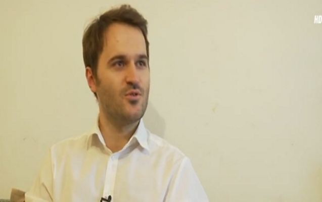 Plani i deputetit në arrest shtëpiak për pjesëmarrje në seancën konstituive